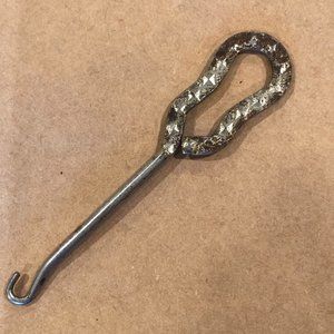 Vintage Hook Puller
